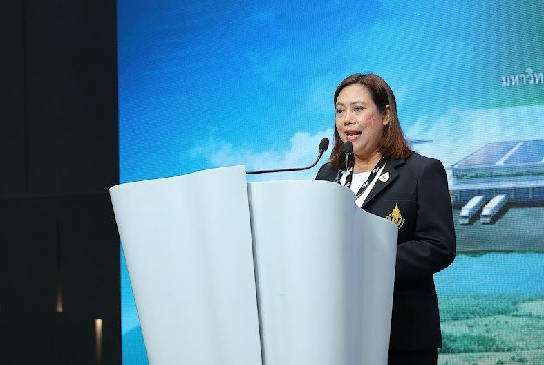 รศ.ดร.สุชาดา ทิพย์มนตรี แสดงเจตจำนงในงาน Earth Jump 2026